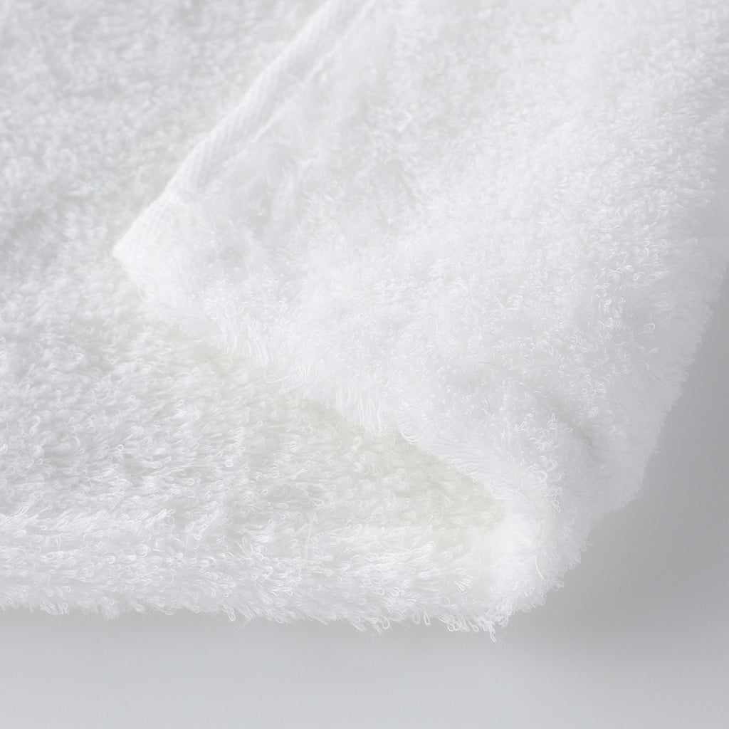 Shiho face towel in White